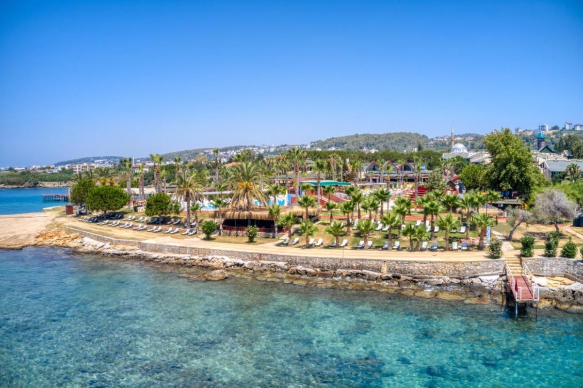 Oz Hotels Incekum Beach Resort *****