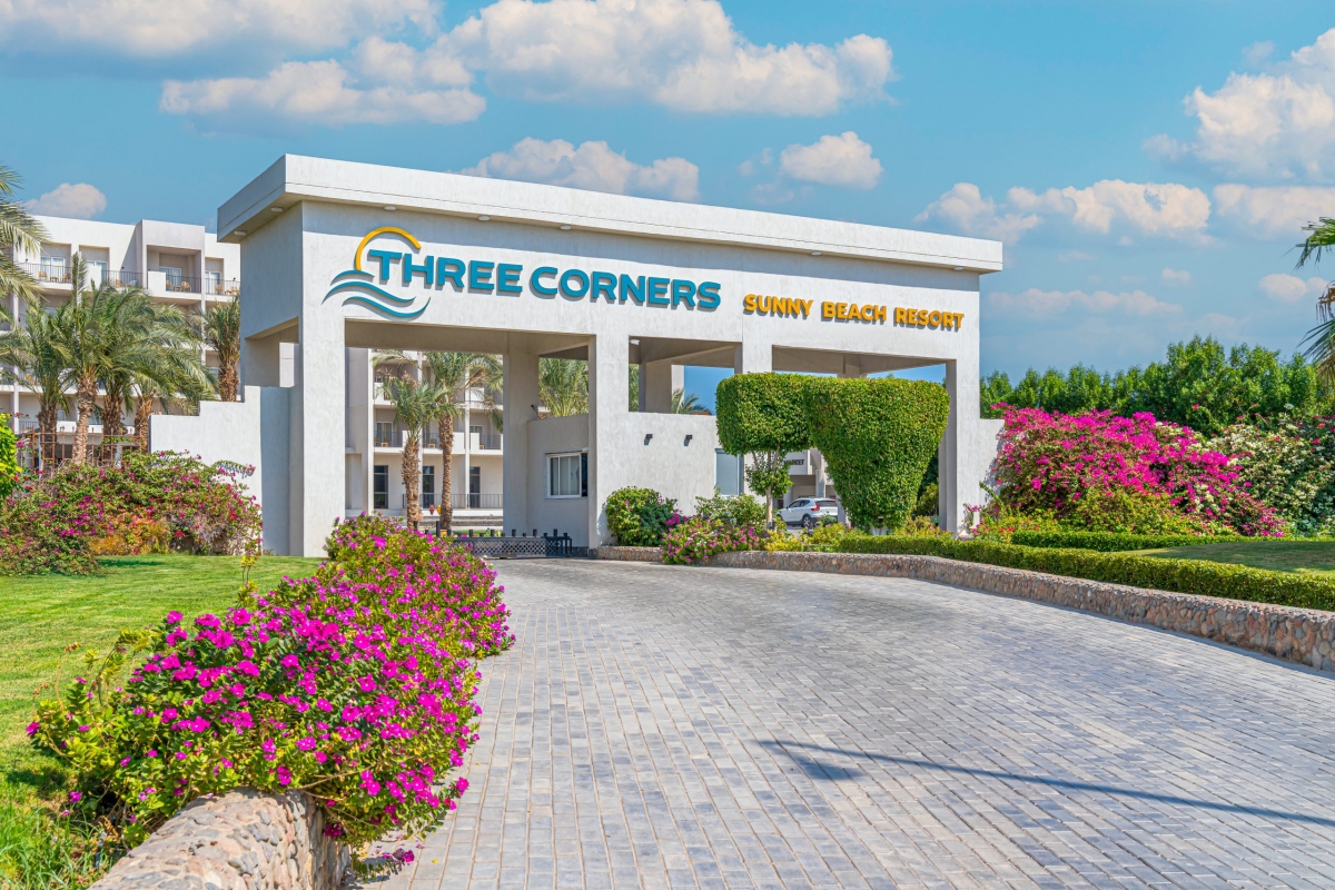 Three Corners Sunny Beach Resort 4★