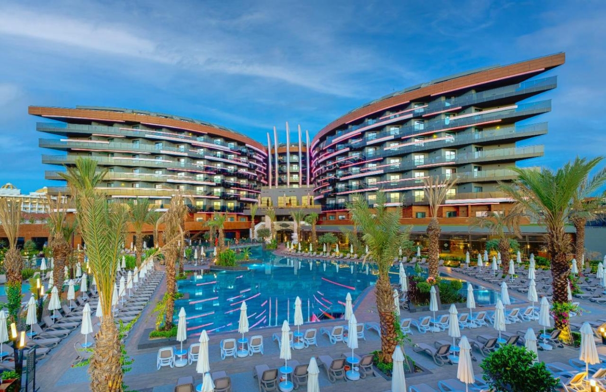 Kirman Calyptus Resort & Spa 5★