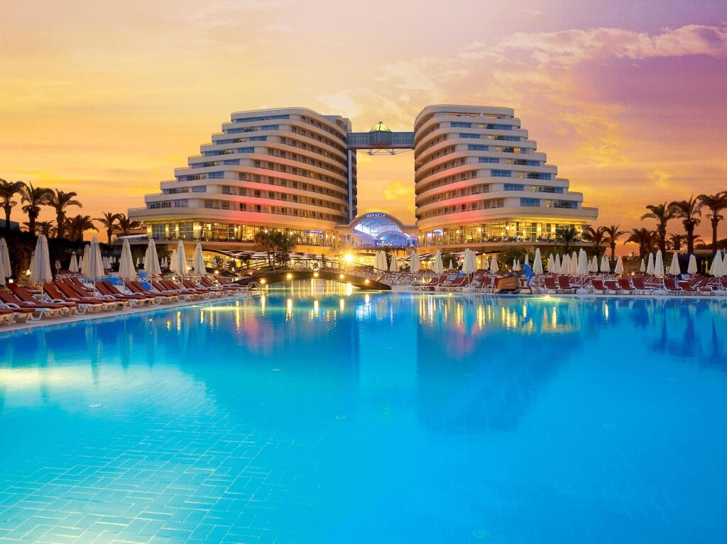 Miracle Resort Hotel 5*