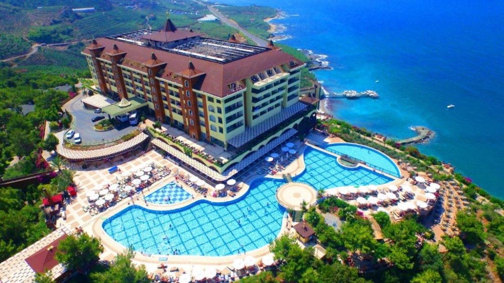 Почивка в Алания с Автобус в хотел Utopia World 5*
