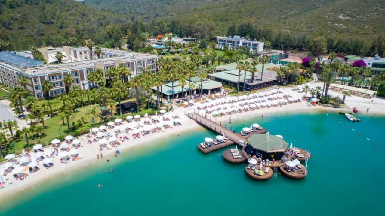 Самолетна почивка в хотел Green Bay Resort & Spa 5*